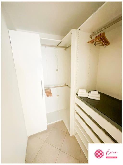 Appartement Eva Le Residenze à Marco Simone Extérieur photo